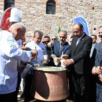 Bursa’nın lezzet şöleni kortejle başladı 