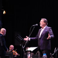 Ahmet Özhan ile ‘Sezona Merhaba’ konseri 