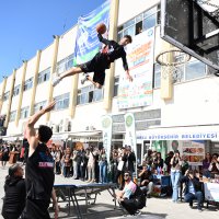 Üniversitelilere ‘Hoş geldin’ şöleni 
