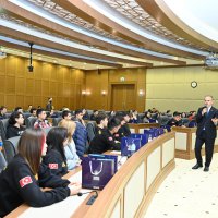 Başkan Aktaş stajyerlerle buluştu 