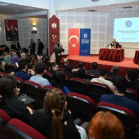 Başkan Aktaş, gençlerle tecrübelerini paylaştı 