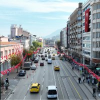 Bugün günlerden, kırmızı-beyaz 