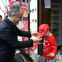 Bugün günlerden, kırmızı-beyaz 