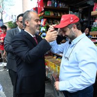 Bugün günlerden, kırmızı-beyaz 