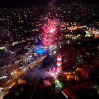 Kutlamalara havai fişekli final 