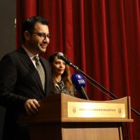 Perde çocuk ve gençler için açıldı 