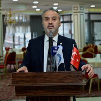 Mavi balonlar Filistinli çocuklar için gökyüzüne bırakıldı 