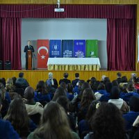 Liselilere sosyal medya uyarısı 