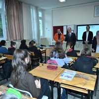 Liselilere sosyal medya uyarısı 