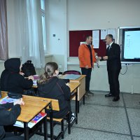 Liselilere sosyal medya uyarısı 