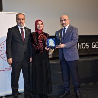 Güçlü kadın güçlü toplum demek 