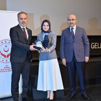 Güçlü kadın güçlü toplum demek 