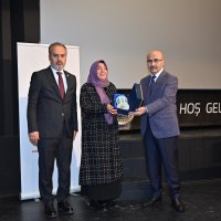 Güçlü kadın güçlü toplum demek 