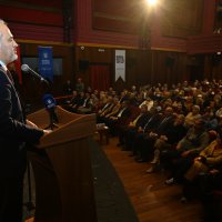 Muhtarlık mührünü sahnede vurdular 