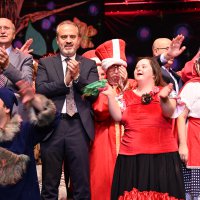 Engeller sevgiyle aşılıyor 