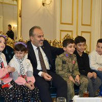 Filistinli çocuklardan Başkan Aktaş’a ziyaret 