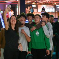 Liseliler bowlingle stres atıyor 