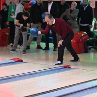 Liseliler bowlingle stres atıyor 