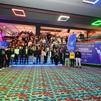 Liseliler bowlingle stres atıyor 