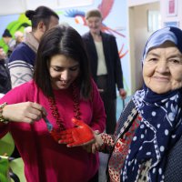 Huzurevi sakinleri duvarları tuvale dönüştürdü 