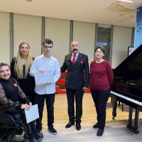 Özel bireylerden unutulmaz piyano resitali 