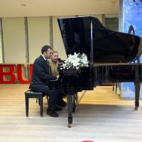 Özel bireylerden unutulmaz piyano resitali 