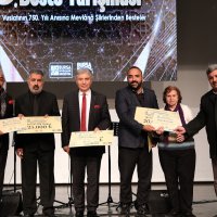 Mevlana şiirlerinden besteler yarıştı 