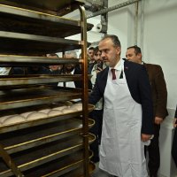 Başkan Aktaş’tan madalyalı öğrencilere ziyaret 