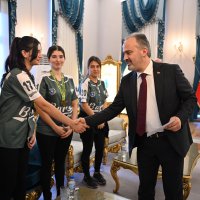 Şampiyon sporculardan Başkan Aktaş’a ziyaret 