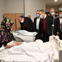 Başkan Aktaş'tan yılın son ve ilk bebeklerine ziyaret 