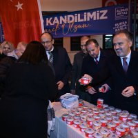 Mübarek 3 aylara coşkulu karşılama 