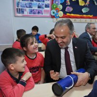 795 bin öğrencinin karne sevinci 