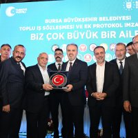 Büyükşehir’de toplu sözleşme sevinci 