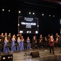 Merinos AKKM’de türkü gecesi 