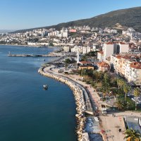 Gemlik’te kıyı koruma çalışmaları hızla sürüyor 