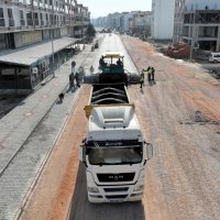 Mustafakemalpaşa’da asfalt mesaisi  