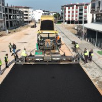 Mustafakemalpaşa’da asfalt mesaisi  