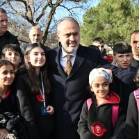 Teoman Özalp Parkı, yenilenen yüzüyle hizmette 
