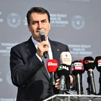 Teoman Özalp Parkı, yenilenen yüzüyle hizmette 