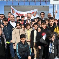 Teoman Özalp Parkı, yenilenen yüzüyle hizmette 