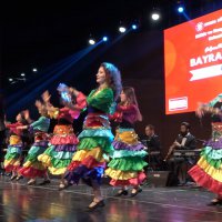 Roman orkestrası çaldı, Başkan Aktaş söyledi 