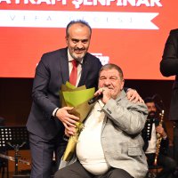 Roman orkestrası çaldı, Başkan Aktaş söyledi 