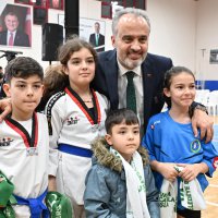 Bursa, sporla güçleniyor 