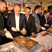 Kandil coşkusu camileri doldurdu 