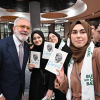 Başkan Aktaş’tan gençlerle sazlı sözlü muhabbet 