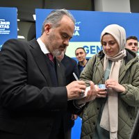 Başkan Aktaş’tan gençlerle sazlı sözlü muhabbet 