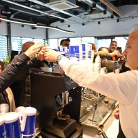 Burfaş Kafe Kent Meydanı’nda 