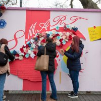 8 Mart'ın çiçekleri solmasın 