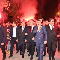 Başkan Aktaş’a gençlerden coşkulu karşılama 