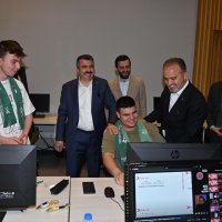 Başkan Aktaş, sahuru gençlerle yaptı 